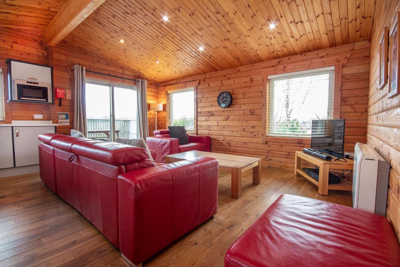 Aviemore Lodges Exterior foto
